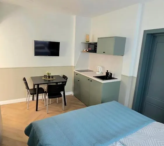 Felikso Gæstehus 3*